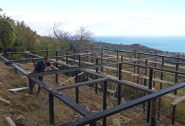 uploads/477/gallery/2-05.still032.jpg 2-05.still032.jpg